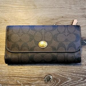 Coach trifold wallet